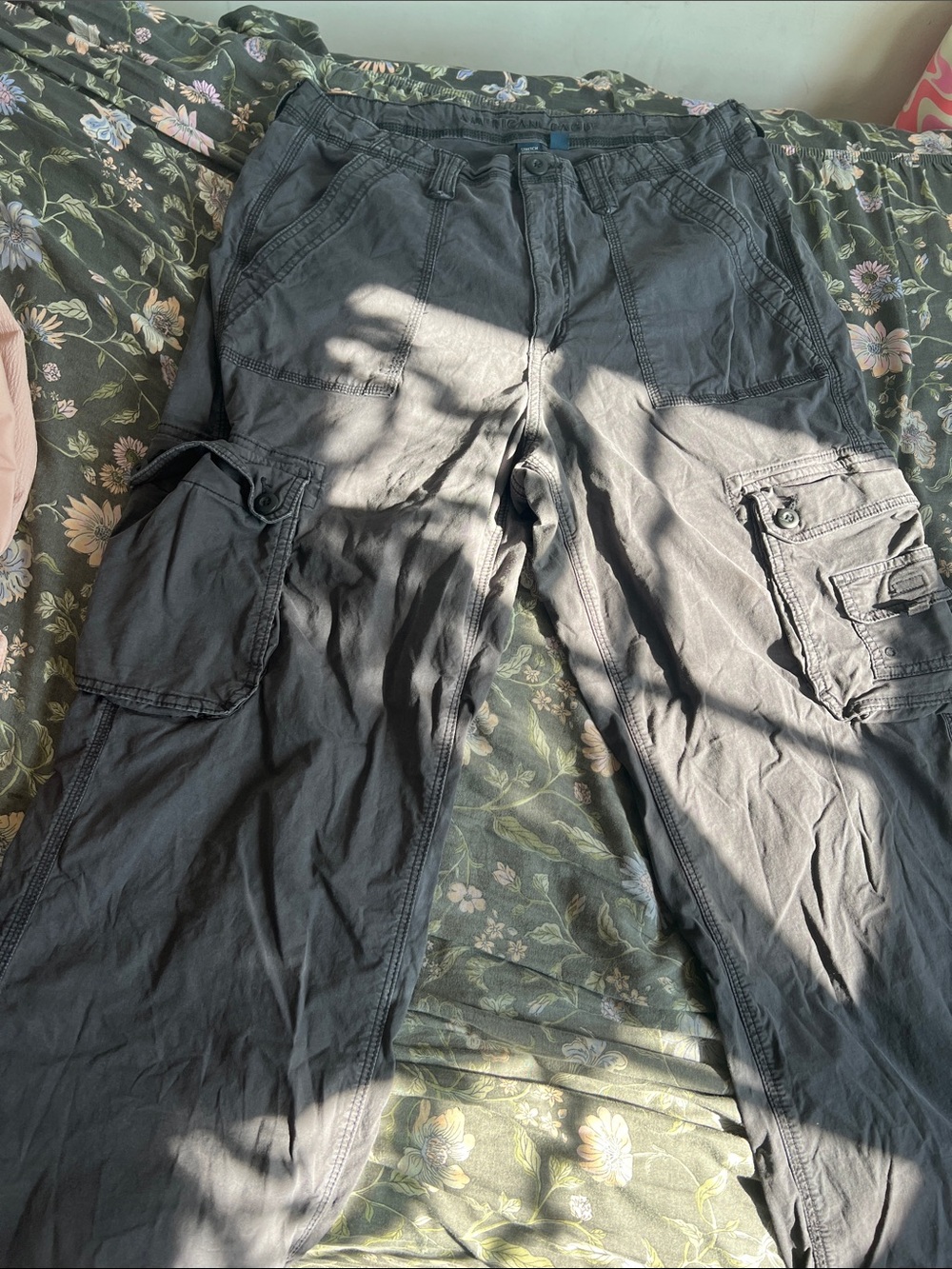 Women American eagle cargo pants